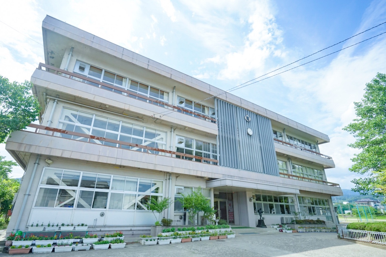 醸芳小学校