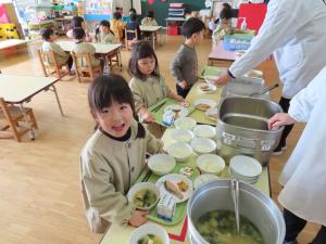 給食