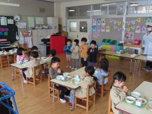給食