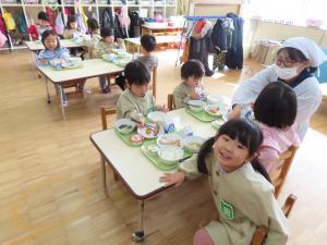 給食