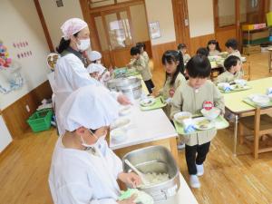 年長給食
