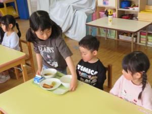 給食1