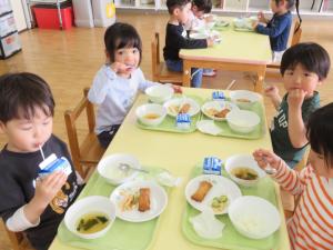 給食2